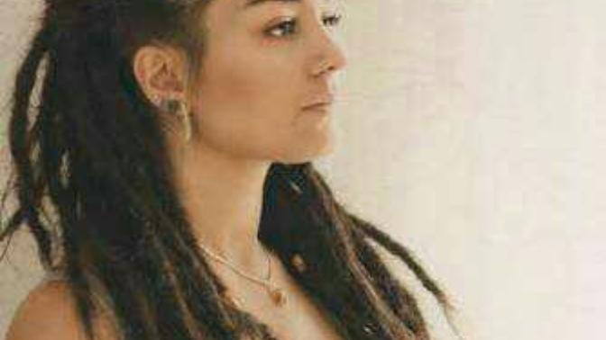 Afrika örgüsü (box braids)  ya da  rasta (dreadlock) yaptıranlar varmı?