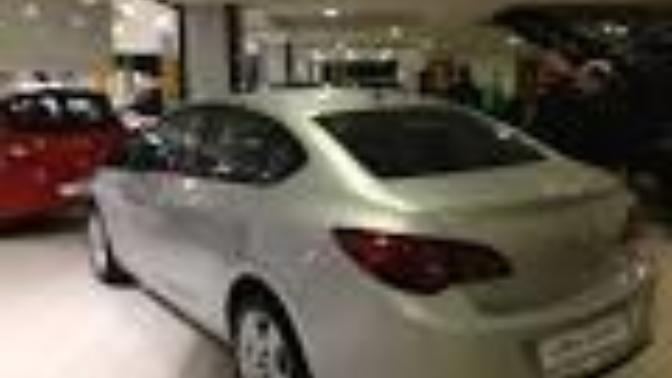 Opel astra için hangi renk hoş sizce seçim yapamadım?