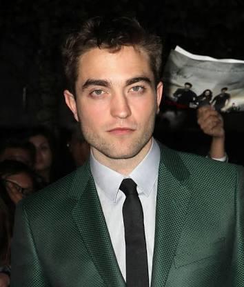 Robert pattinson'un burnunun yamuk olması hakkında ne düşünüyorsunuz?