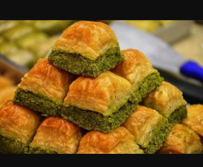 Sizce hangi baklava güzel  😂 ?