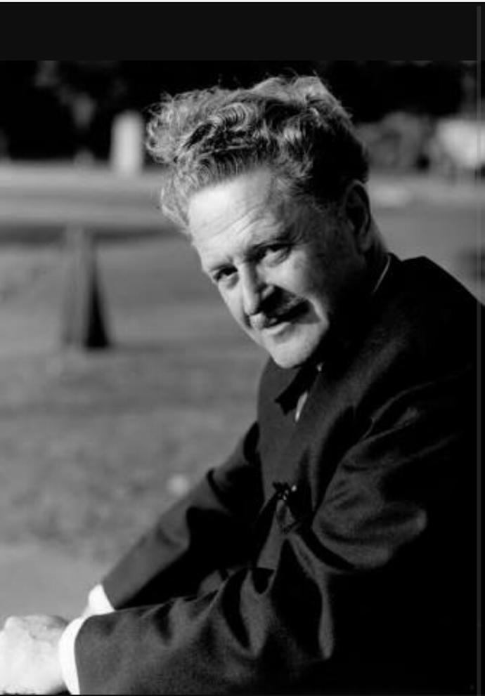İyi ki doğdun güzel insan! Siz Nazım Hikmet Ran'ın hangi şiirlerini seversiniz?