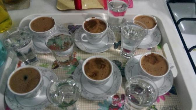 Yemek sonrası kahve keyfi buyurmaz mısınız?
