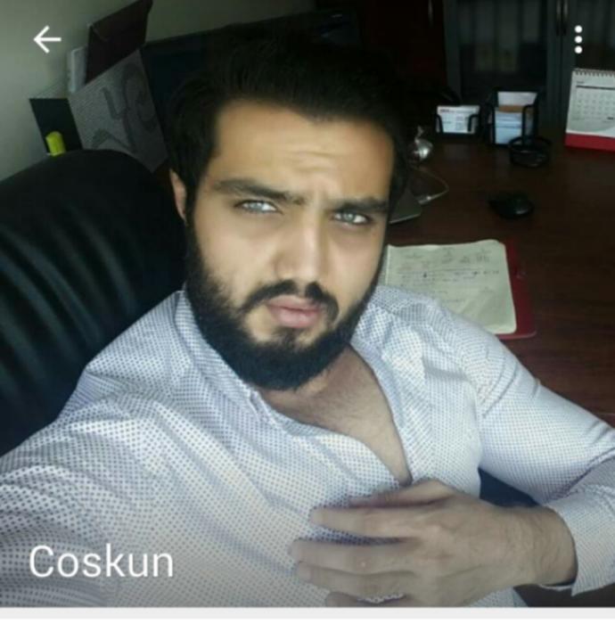 Hangimiz daha yakışıklı?