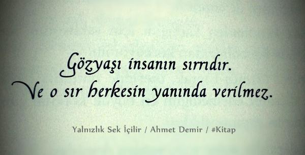 Sen hiç ağlarken biri gelince gözyaşlarını silip, gülümsemek zorunda kaldın mı?
