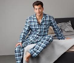 Sizce çoğu erkek neden pijama kullanmaz? Kullananlar var mı?