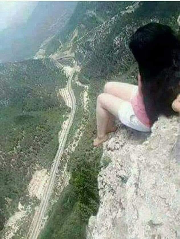 Uçurumun kenarında çok sevdiğiniz kişiyi gördünüz. Ne söylerdiniz?