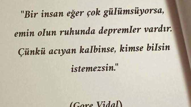 Çok gülen insan çok şey mi gizler?