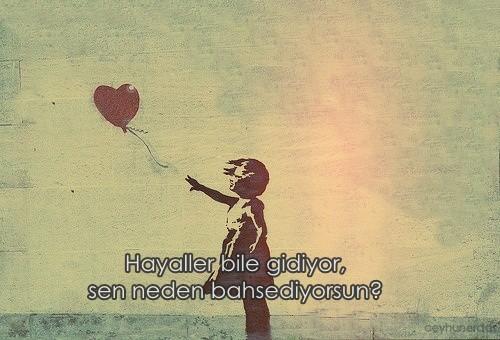 Arkadaslar esim kimseye gitmek istemiyor onlarda bize gelsin istemiyor cok yanliz kaldm bunaldm eve kapatti beni resmen?