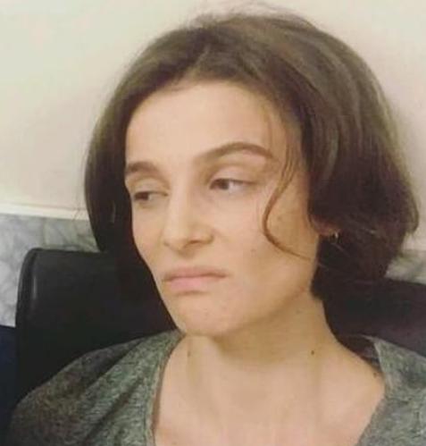 Büşra Develi güzel mi😂?