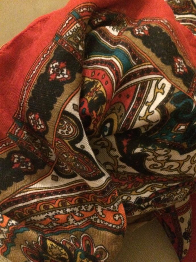 Bu teröristlerin taktığı puşiye mi benziyor?