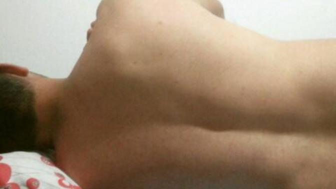 Kızlar erkeklerde üçgen vücut mu düz vücut mu sever?