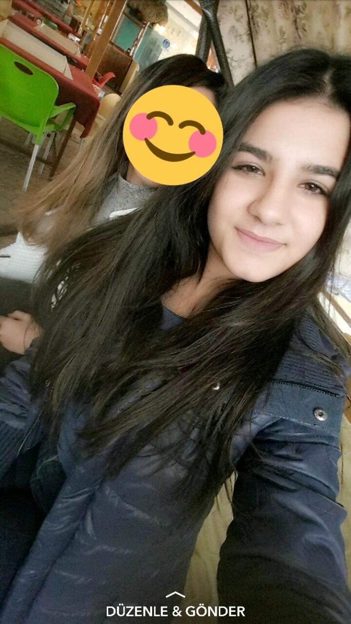 Bu kız güzel mi hafif de olsa çekici mi tatlı mı?