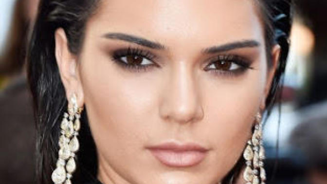 Bu saç modeli çok güzel değil mi?