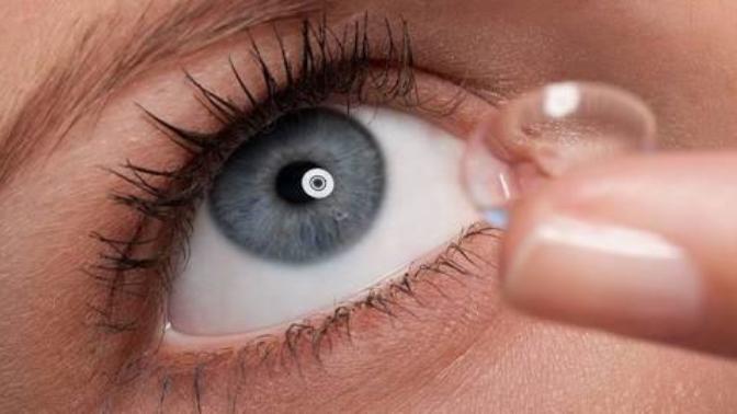 Renkli lens kullanan kızlar hakkında ne düşünüyorsunuz?