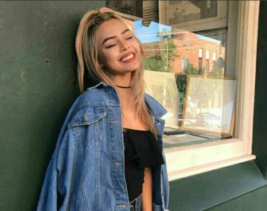 Bu kız güzel Mi? Neyi var??