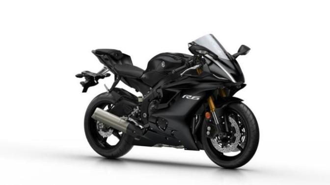 Yamaha r6 hangi renk sizce?