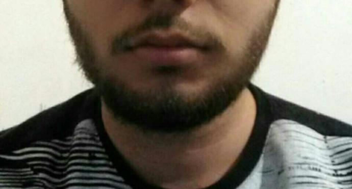 Bıyıklarım az çikiyor fotolu ??