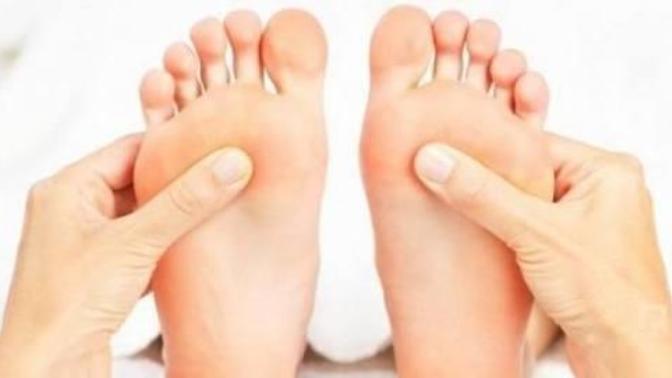 Ayak kemiğim çok acıyor basamıyorum (resimli)?