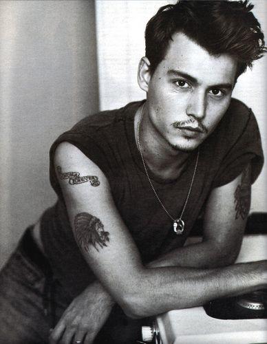 Sizce Johnny Depp'in gençliği mi yoksa Leonardo DiCaprio'nun gençliği mi?