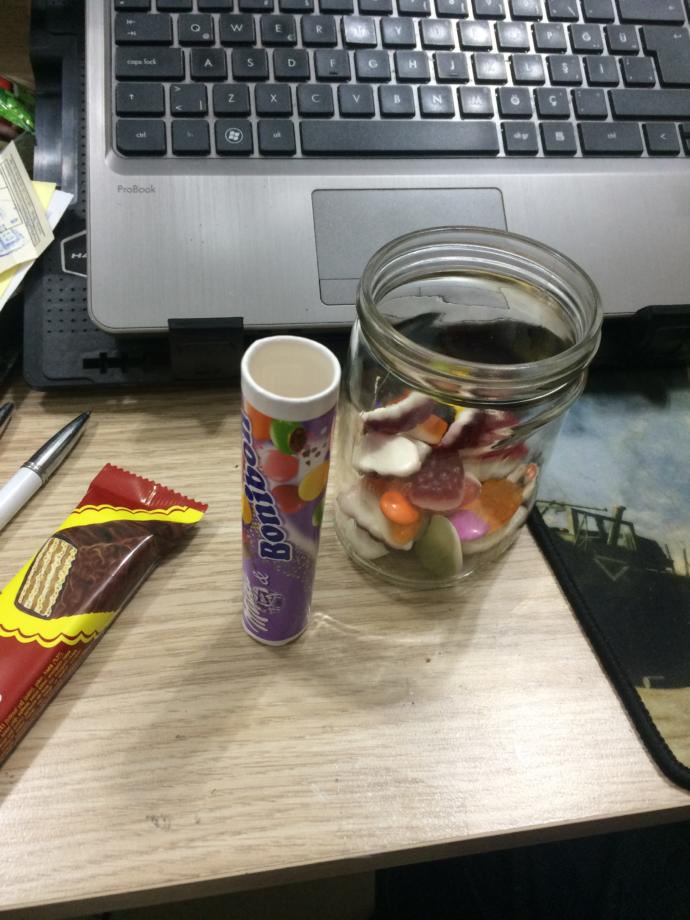 Kız arkadaşıma jelibon dolu nutella kavanozu hediye?