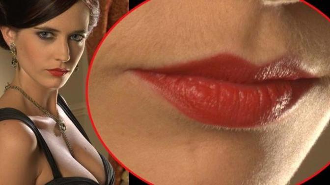 Eva Green'in bıyıkları olay yarattı! Ben onu bıyıklı da severim dediğiniz bir kadın var mı? Bıyık sizin sınırınız mı?