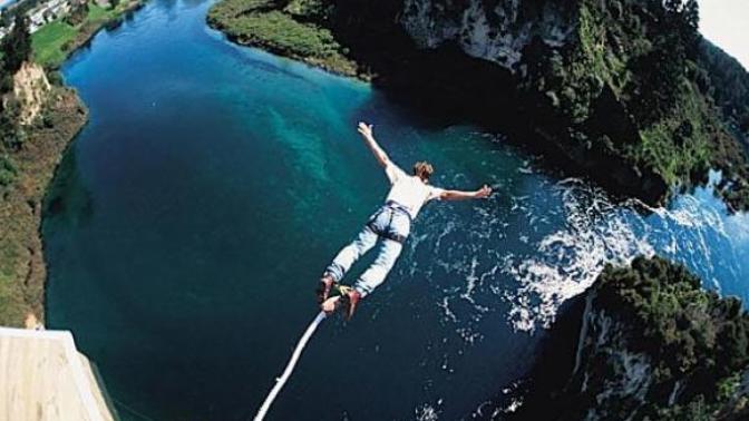 Bungee jumping mi parasütle atlama mi😒😒?