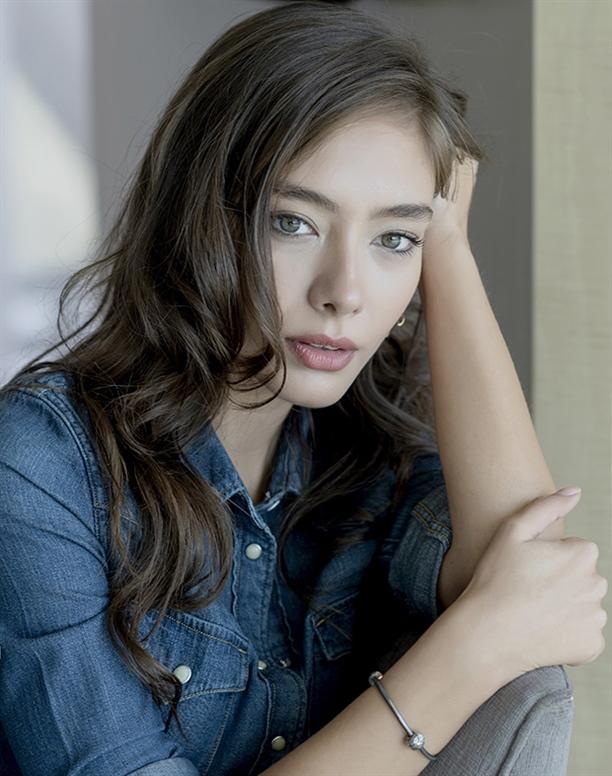 Fahriye Evcen vs Neslihan Atagül?