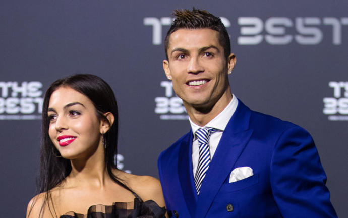 Bir yakışıklıyı daha kaybettiniz kızlar! Cristiano Ronaldo ile Georgina Rodriguez evleniyor, sizce uyumlular mı?