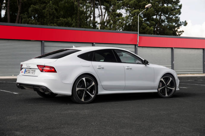 Sizce Audi RS7 mi? Yoksa Bmw m6 Gran coupe mi?