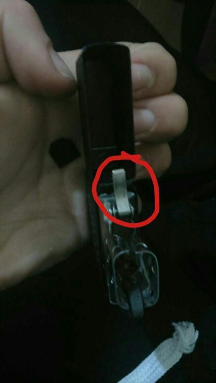 zipponun(çakma) kapağındaki küçük yer kırıldı tamir ederler mi??