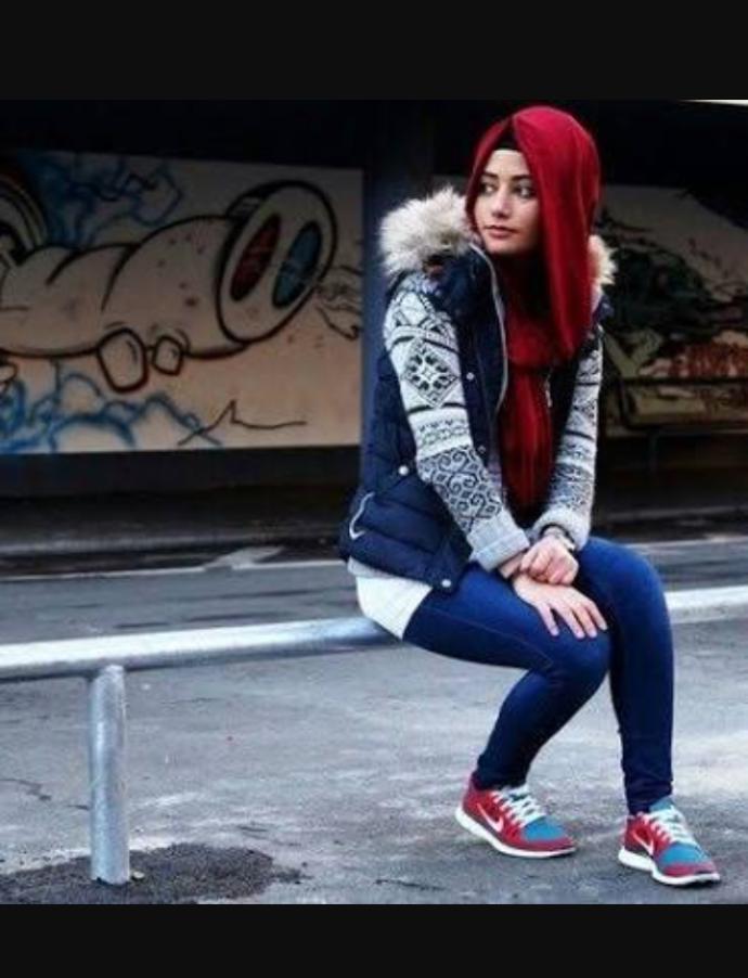 Açıklar mı, yoksa türbanlılar mı güzel?