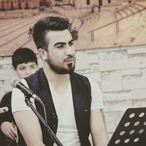 Arkadaşlar sizce Ali Metin (Arsız bela ) yakisiklimi (tatlimi) 😊????