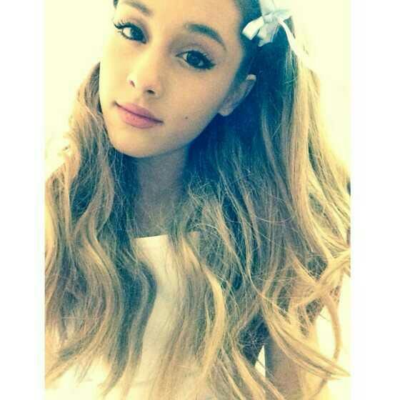 Ariana Grande mi? Selena Gomez mi??????