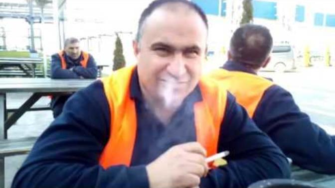 Gülmekten karnıma ağrılar girdi :D :D Adam efsane değil mi sizce?