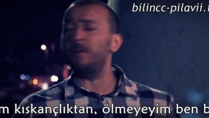 Nasıl Seviyorsunuz? Ölesiye bir tutkuyla mı? Öldüresiye bir kıskançlıkla mı?