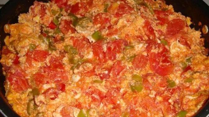 Menemen soğanlı mı yoksa soğansız mı olur?