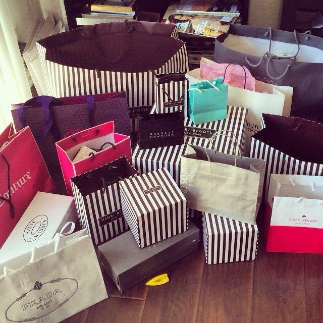 Bunlar görgüsüz mü sonradan görme mi?