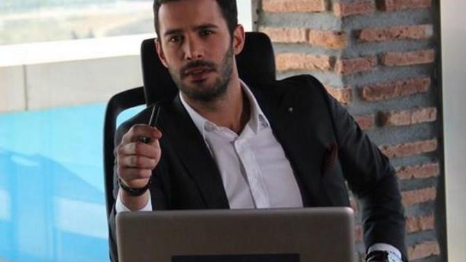 Kızlar, Seçkin Özdemir Mi Yoksa Barış Arduç Mu? Hangisi Daha Yakışıklı ( Kiralık Aşk Ömer İplikçi - Pamir Marden?
