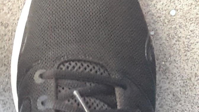 1 haftalık ayakkabım yırtıldı nike?