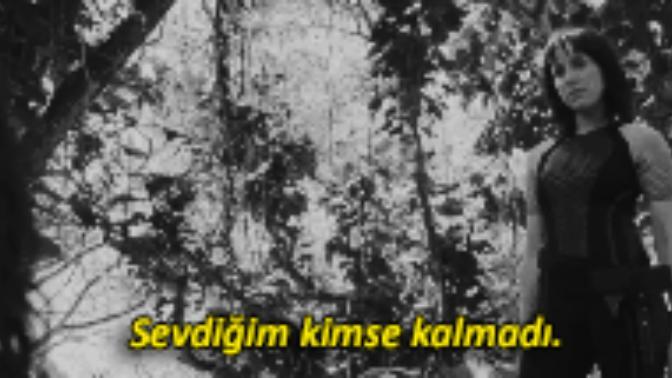 İnsanın derdi ne kadar büyük olursa gülüşü o kadar sıcak olurmuş sizce doğru mu?