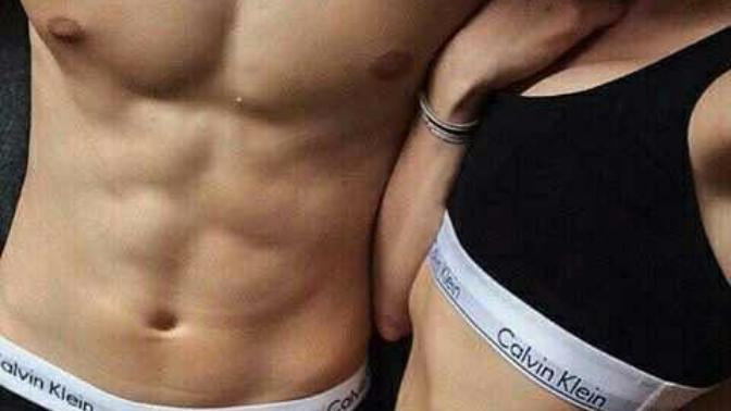 Calvin klein çamaşırları sizce seksi mi?