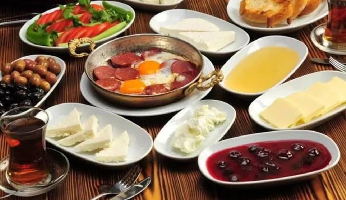 Gece sahurda ne yiyebiliriz, sahur vakti pratik tarifler nelerdir?