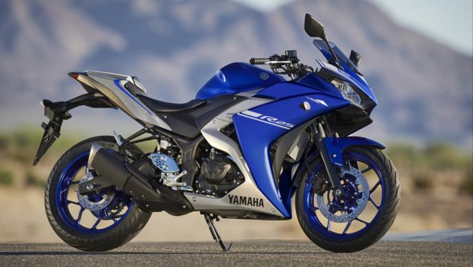 Arkadaşlar sizce Honda cbr 250r mi ? yoksa Yamaha yzf 25r mı ?