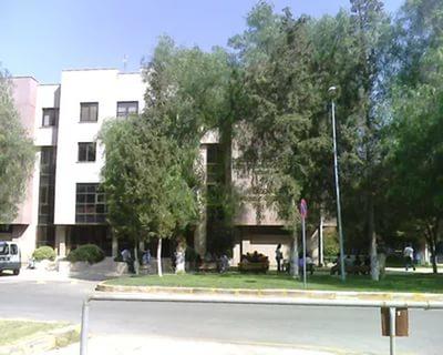Arkadaşlar Fizyoterapi mi Hukuk mu?