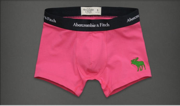 Erkek arkadaşınız pembe boxer giydiğini görseniz&bilseniz tepkiniz nasıl olurdu?