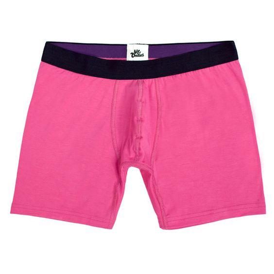 Erkek arkadaşınız pembe boxer giydiğini görseniz&bilseniz tepkiniz nasıl olurdu ?