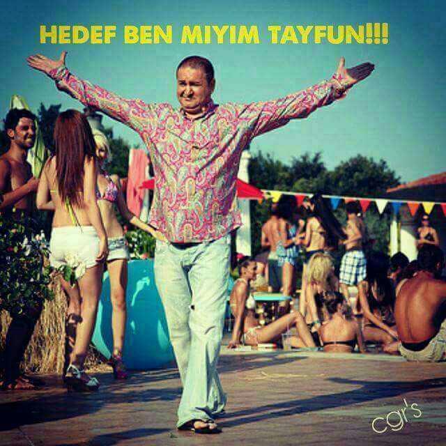 Şafak Sezer seven var mı 😀?
