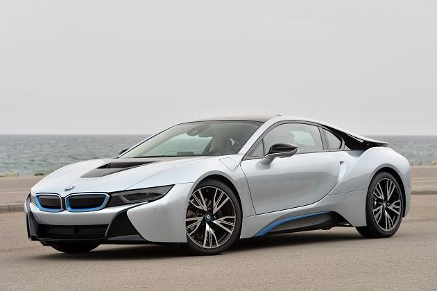 Kızlar, BMW İ8 Mi YOKSA MASERATİ GRANTOURİSMO MU?