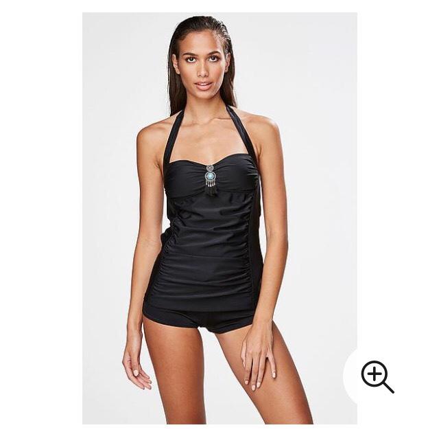 Tankini çok mu kötü duruyor?