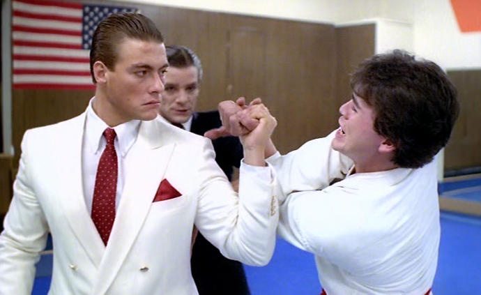 Van Damme yakışıklı mı?